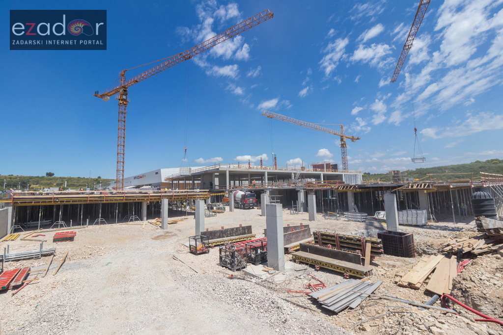 Radovi na proširenju trgovačkog centra Supernova Zadar
