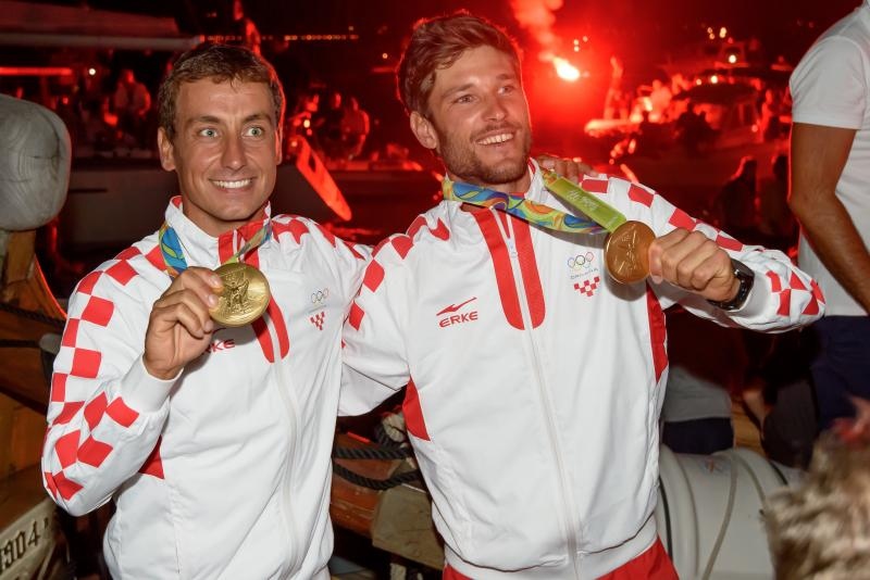 Veličanstveni doček zadarskih zlatnih olimpijaca Šime Fantele i Igora Marenića na zadarskoj rivi uz Morske orgulje i Pozdrav suncu. Photo: Dino Stanin/PIXSELL Veličanstveni doček zadarskih zlatnih olimpijaca Šime Fantele i Igora Marenića na zadarskoj rivi uz Morske orgulje i Pozdrav suncu. Photo: Dino Stanin/PIXSELL