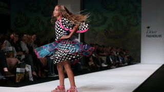 Zagreb, 300911.
Zagrebacki velesajam.
Modna revija Dove Fashion.hr proljece – ljeto 2012.
Na slici: revija Zigman za Bambi.
Foto: Biljana Gaurina / CROPIX Zagreb, 300911.
Zagrebacki velesajam.
Modna revija Dove Fashion.hr proljece – ljeto 2012.
Na slici: revija Zigman za Bambi.
Foto: Biljana Gaurina / CROPIX