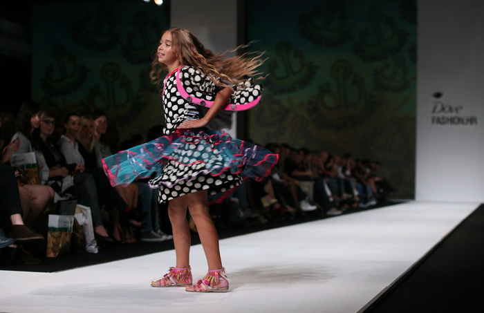 Zagreb, 300911.
Zagrebacki velesajam.
Modna revija Dove Fashion.hr proljece – ljeto 2012.
Na slici: revija Zigman za Bambi.
Foto: Biljana Gaurina / CROPIX Zagreb, 300911.
Zagrebacki velesajam.
Modna revija Dove Fashion.hr proljece – ljeto 2012.
Na slici: revija Zigman za Bambi.
Foto: Biljana Gaurina / CROPIX