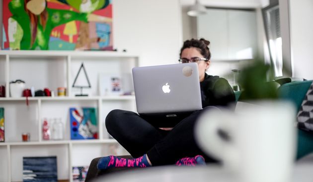 Laptop online od kuće