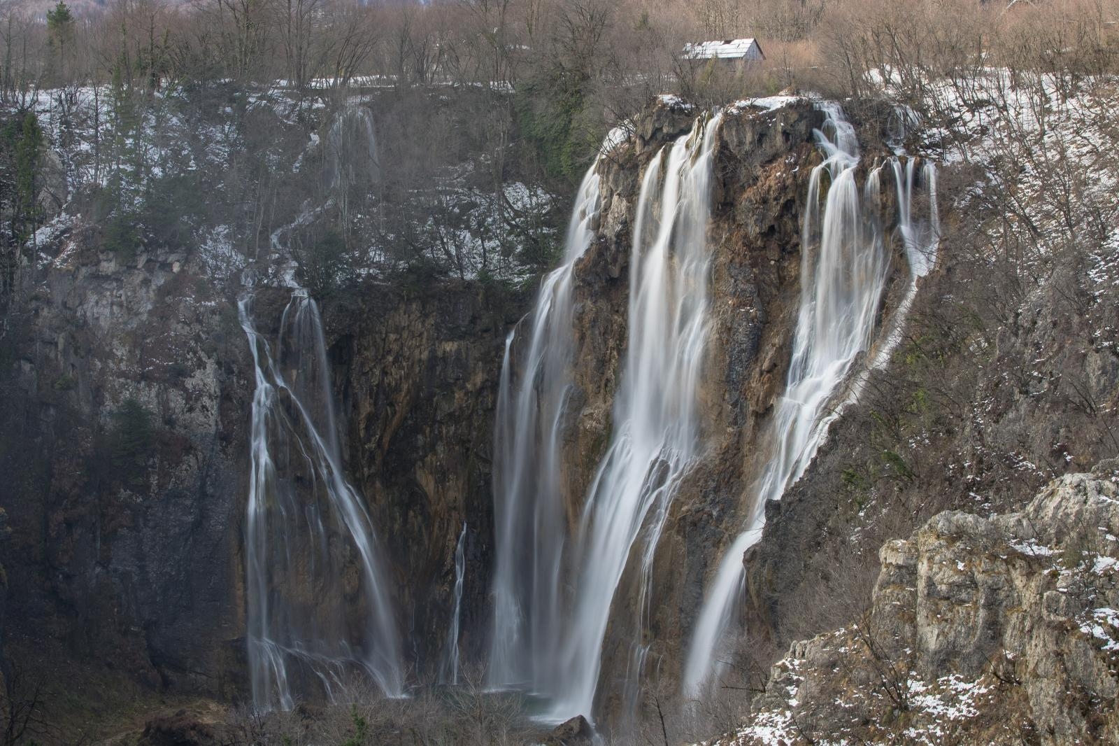 Zimska idila u Nacionalnom parku Plitvička jezera Zimska idila u Nacionalnom parku Plitvička jezera
