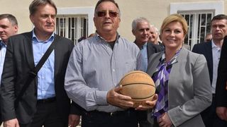 Predsjednica Grabar Kitarović posjetila otok Ist. Foto: Dino Stanin/PIXSELL