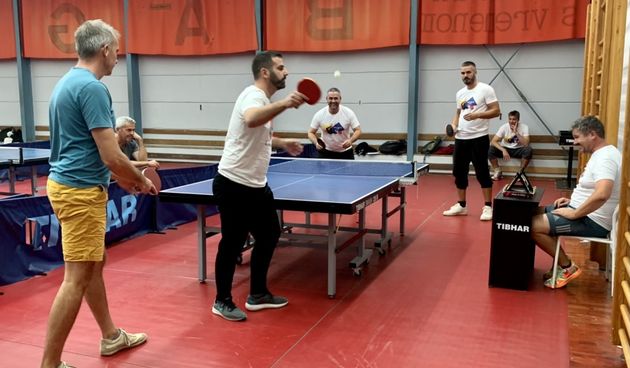 Uz brojna poznata sportska imena krenula zadarska stolnoteniska amaterska liga