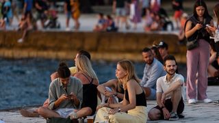 Bablje ljeto u Zadru: Riva je puna turista