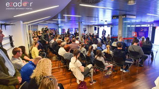 Na Višnjiku održana javna radionica “Zdravstveno usmjerena tjelesna aktivnost učenika” (ZUTA) Na Višnjiku održana javna radionica “Zdravstveno usmjerena tjelesna aktivnost učenika” (ZUTA)