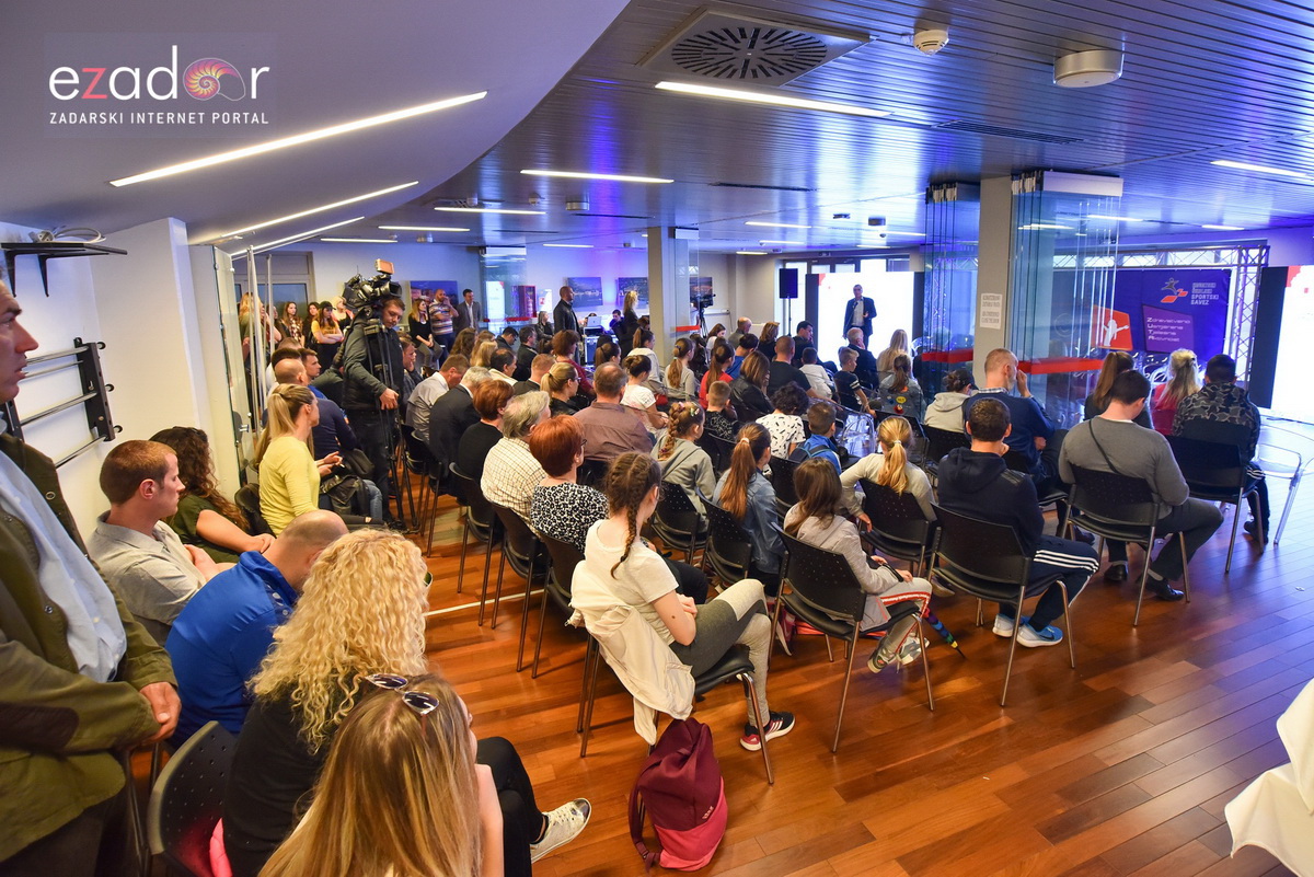 Na Višnjiku održana javna radionica “Zdravstveno usmjerena tjelesna aktivnost učenika” (ZUTA) Na Višnjiku održana javna radionica “Zdravstveno usmjerena tjelesna aktivnost učenika” (ZUTA)