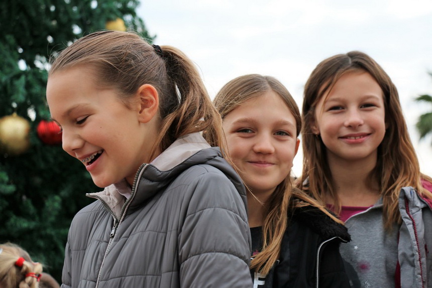 Sveti Nikola darivao mališane na Viru, Krampus bez posla Sveti Nikola darivao mališane na Viru, Krampus bez posla