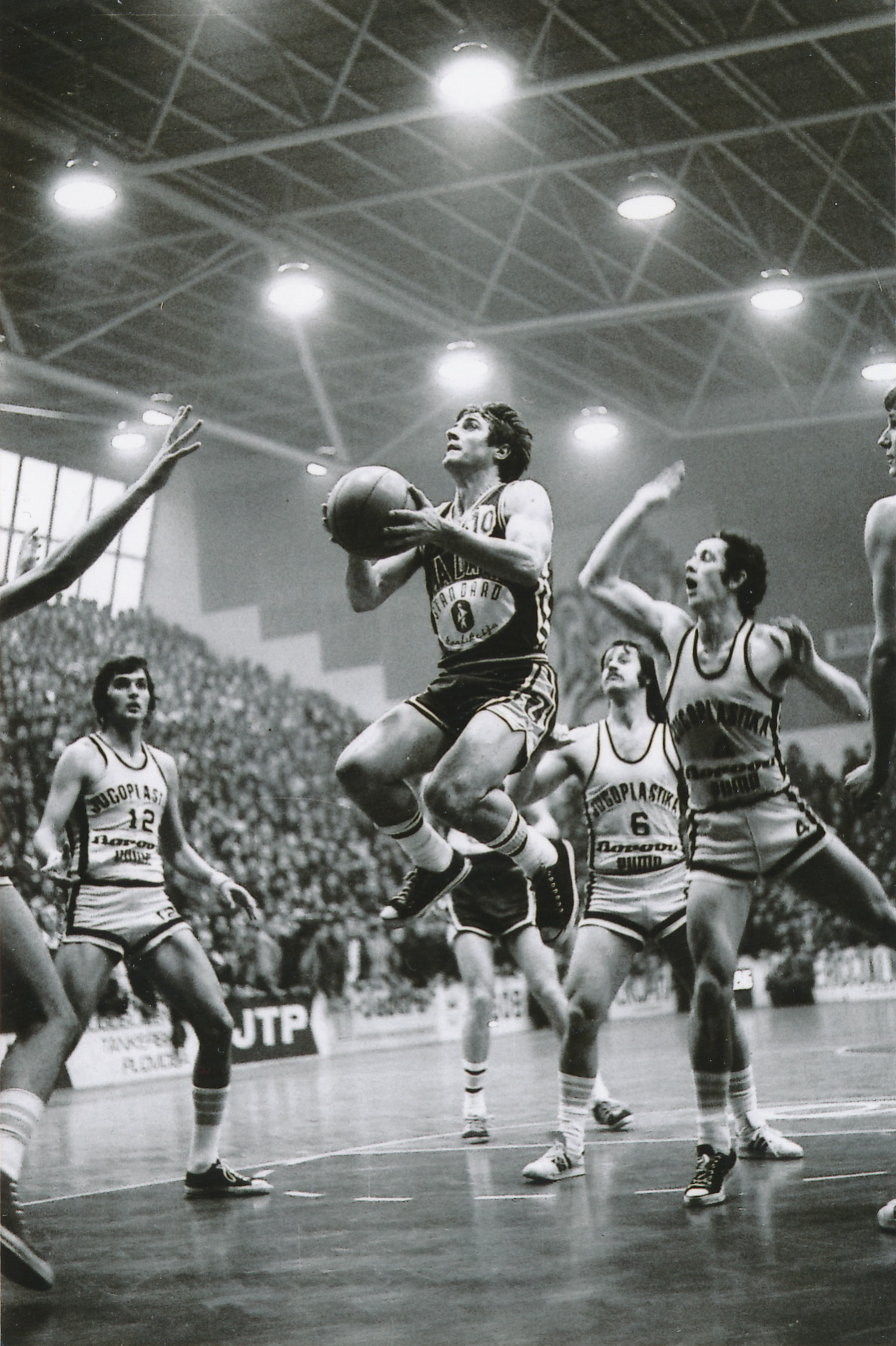 Giuseppe Giergia- Fotomonografija Stvarnost i mit Giuseppe Giergia- Fotomonografija Stvarnost i mit