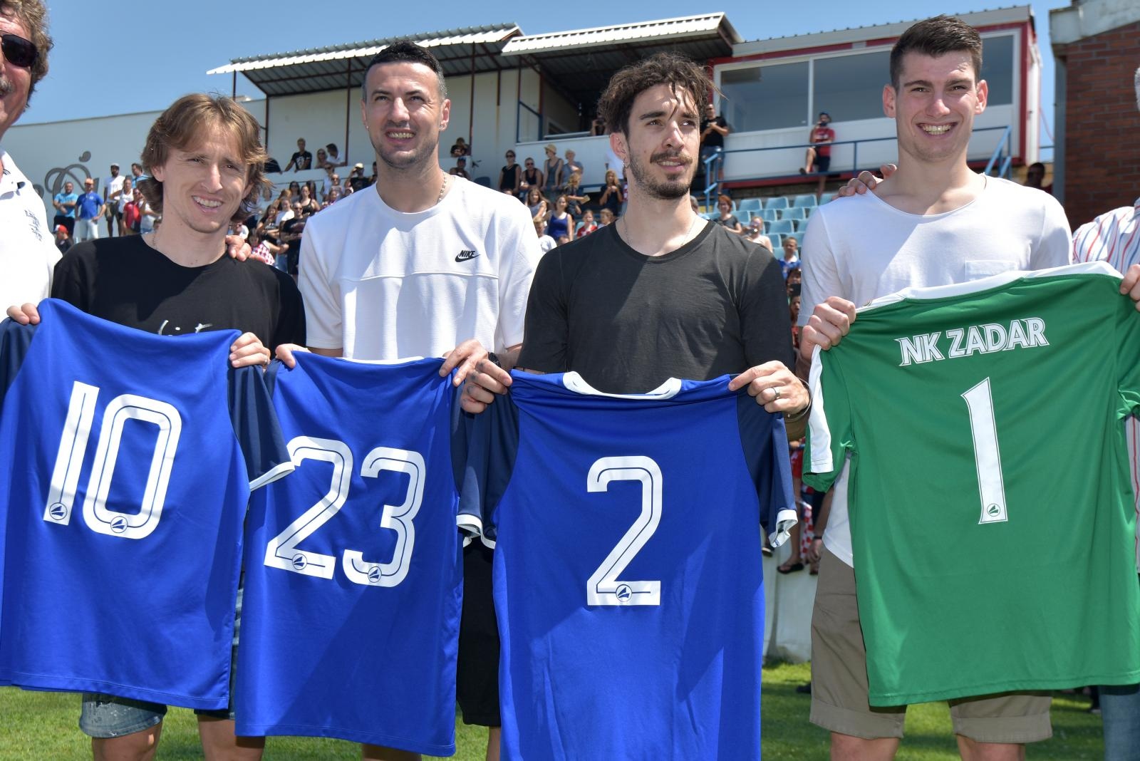 Modrić, Vrsaljko, Subašić i Livaković odali počast preminulom suigraču i prijatelju Hrvoju