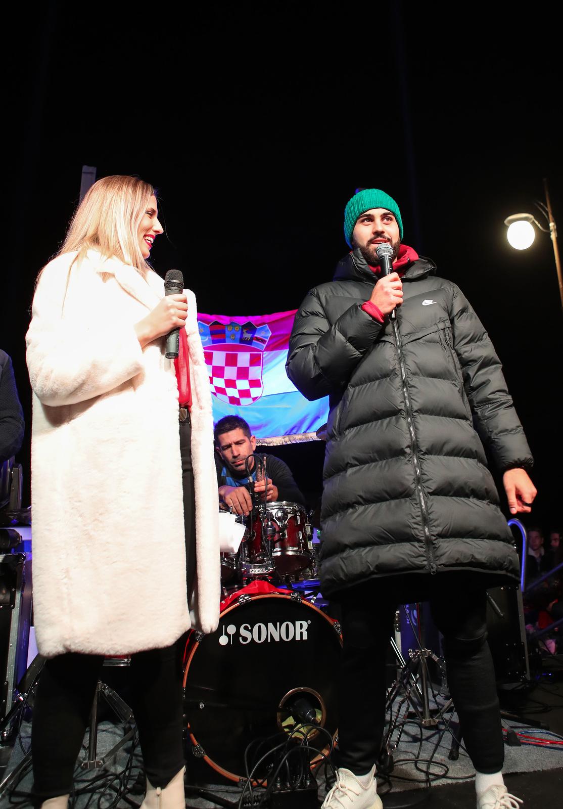 Veličanstveni doček brončanog Joška Gvardiola @ Novigrad Veličanstveni doček brončanog Joška Gvardiola @ Novigrad