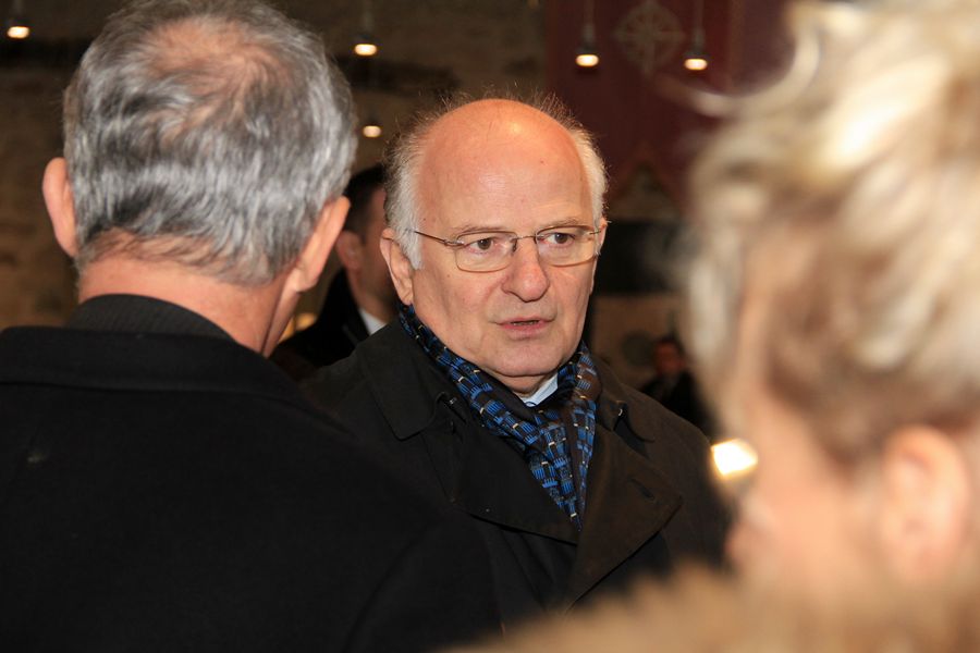 Kneževa palača: Izložba “Tragovi prošlosti na vratima sadašnjosti” Kneževa palača: Izložba “Tragovi prošlosti na vratima sadašnjosti”