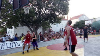 41. Otočki košarkaški turnir “Ist 2016”. Foto: Zvonimir Brzić 41. Otočki košarkaški turnir “Ist 2016”. Foto: Zvonimir Brzić