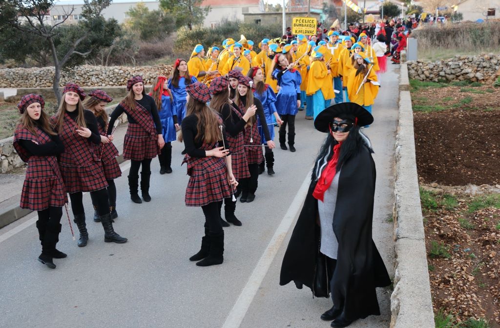 2. Međunarodna karnevalska povorka Virskih maškara