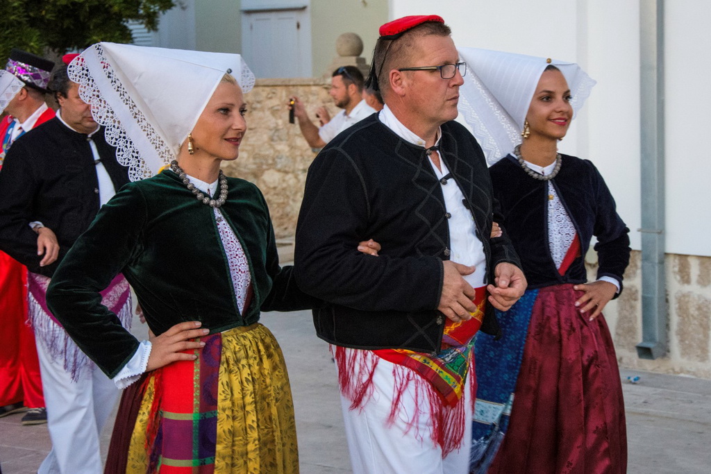 Paški ljetni karneval 2017 – maškarana povorka