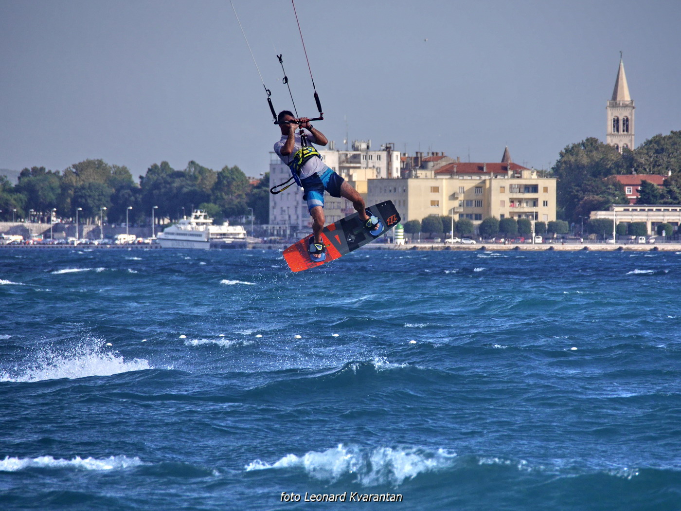 Surferi i kiteri došli na svoje pred neveru