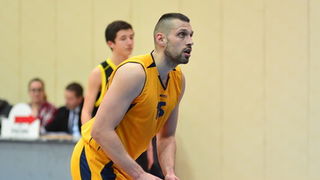 U posljednjem kolu A-2 lige Jug, košarkaši Jazine Arbanasa trebali su pobjedu nad Sukošanom kako bi potvrdili nastup u kvalifikacijama za A-1 ligu. Nervoza je učinila svoje ali na koncu košarkaši trenera Josipa Plantaka slavili su rezultatom 63-58