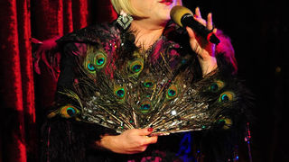 Zadar, 12.11.2012. snimio: Nenad Marčev
SATIRIČKO KAZALIŠTE KEREMPUH
Jean Poiret:
Krletka, komedija
redatelj: Krešimir Dolenčić
igraju: Ž. Königsknecht, H. Kečkeš, M. Mirković,
I. Đuričić, L. Petrušić, B. Perić, V. Čokljat,
M. Posavec Zadar, 12.11.2012. snimio: Nenad Marčev
SATIRIČKO KAZALIŠTE KEREMPUH
Jean Poiret:
Krletka, komedija
redatelj: Krešimir Dolenčić
igraju: Ž. Königsknecht, H. Kečkeš, M. Mirković,
I. Đuričić, L. Petrušić, B. Perić, V. Čokljat,
M. Posavec