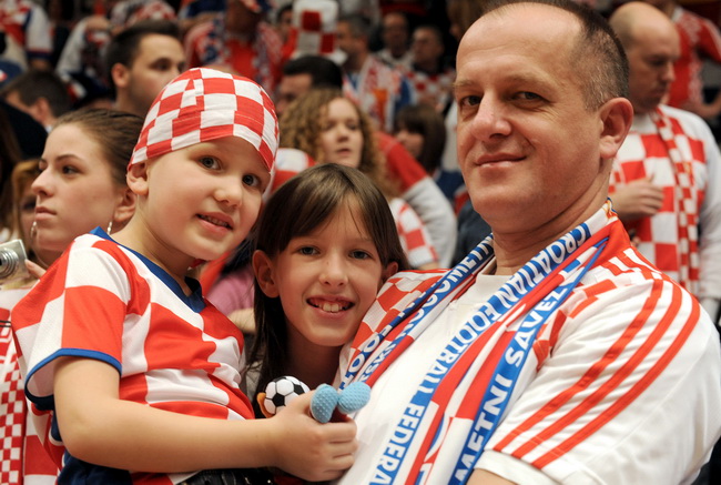 Bec, 310110.
Austrija je domacin EURO 2010 u rukometu od 19-31 01.10. U Becu se igraju utakmice poufinala i finala. Polufinale su izborile reprezentacije Islanda, Francuske, Poljske i Hrvatske. U polufinalnim utakmicama finale su izborile reprezentacije F