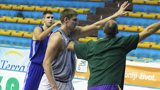 Jazine: Dino Radja trenirao s igracima Zadra, foto: Sasa Cuka Jazine: Dino Radja trenirao s igracima Zadra, foto: Sasa Cuka