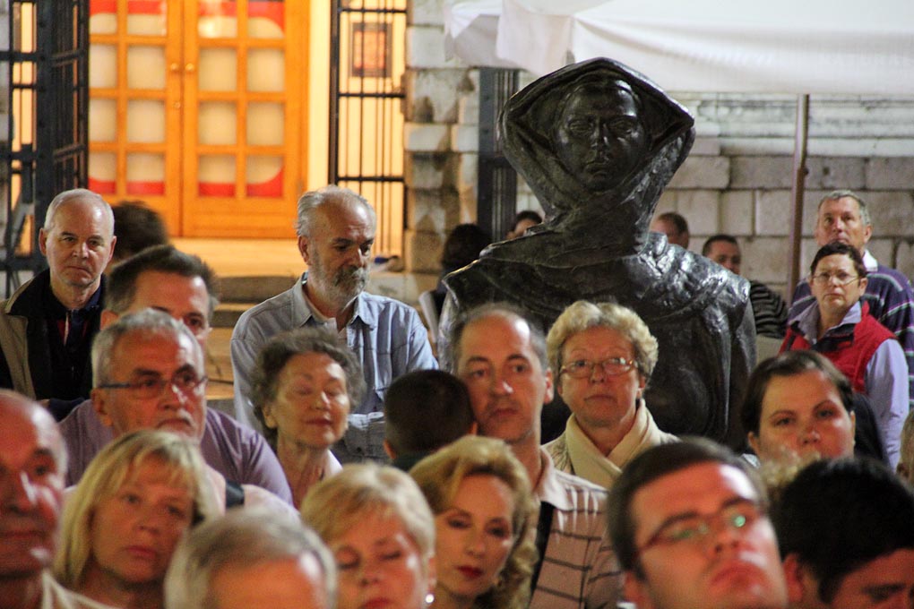 Otvorenje izložbe “Zahvalimo njoj…” Ivana Meštrovića u Gradskoj loži Otvorenje izložbe “Zahvalimo njoj…” Ivana Meštrovića u Gradskoj loži