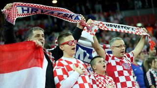 Fantastična atmosfera u Areni: dobro raspoloženi navijači ‘nose’ naše igrače protiv Norveške Fantastična atmosfera u Areni: dobro raspoloženi navijači ‘nose’ naše igrače protiv Norveške