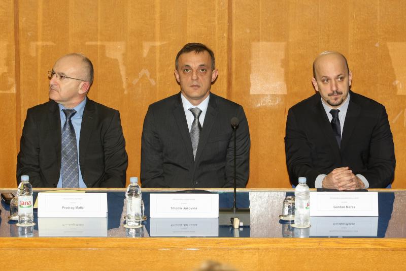 Pod nazivom Ponosno nase na Poljani Sime Budnica prvi put postavljen sajam na kojem su braniteljske udruge predstavile svoje proizvode. Photo: Dino Stanin/PIXSELL Pod nazivom Ponosno nase na Poljani Sime Budnica prvi put postavljen sajam na kojem su braniteljske udruge predstavile svoje proizvode. Photo: Dino Stanin/PIXSELL