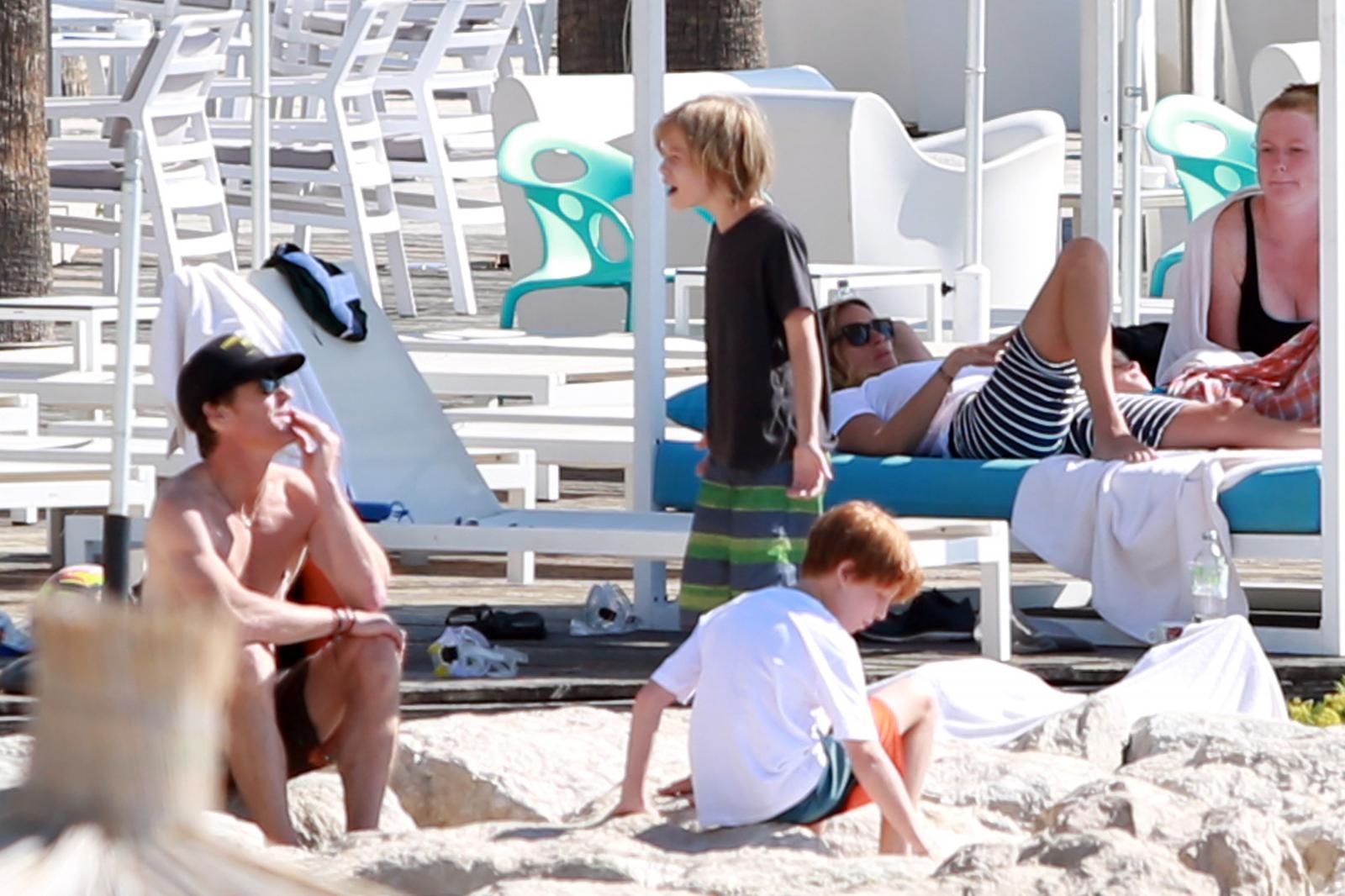 Glumica Julia Roberts u društvu supruga i djece uživa na splitskoj plaži