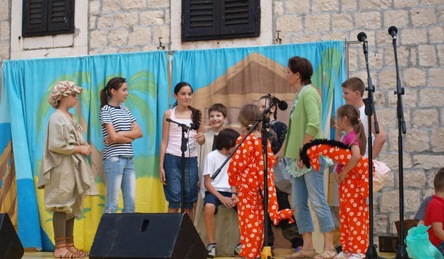 Kastelansko ljeto 2010: Predstava “dr. Dolittle” u obradi Doris Grgurin