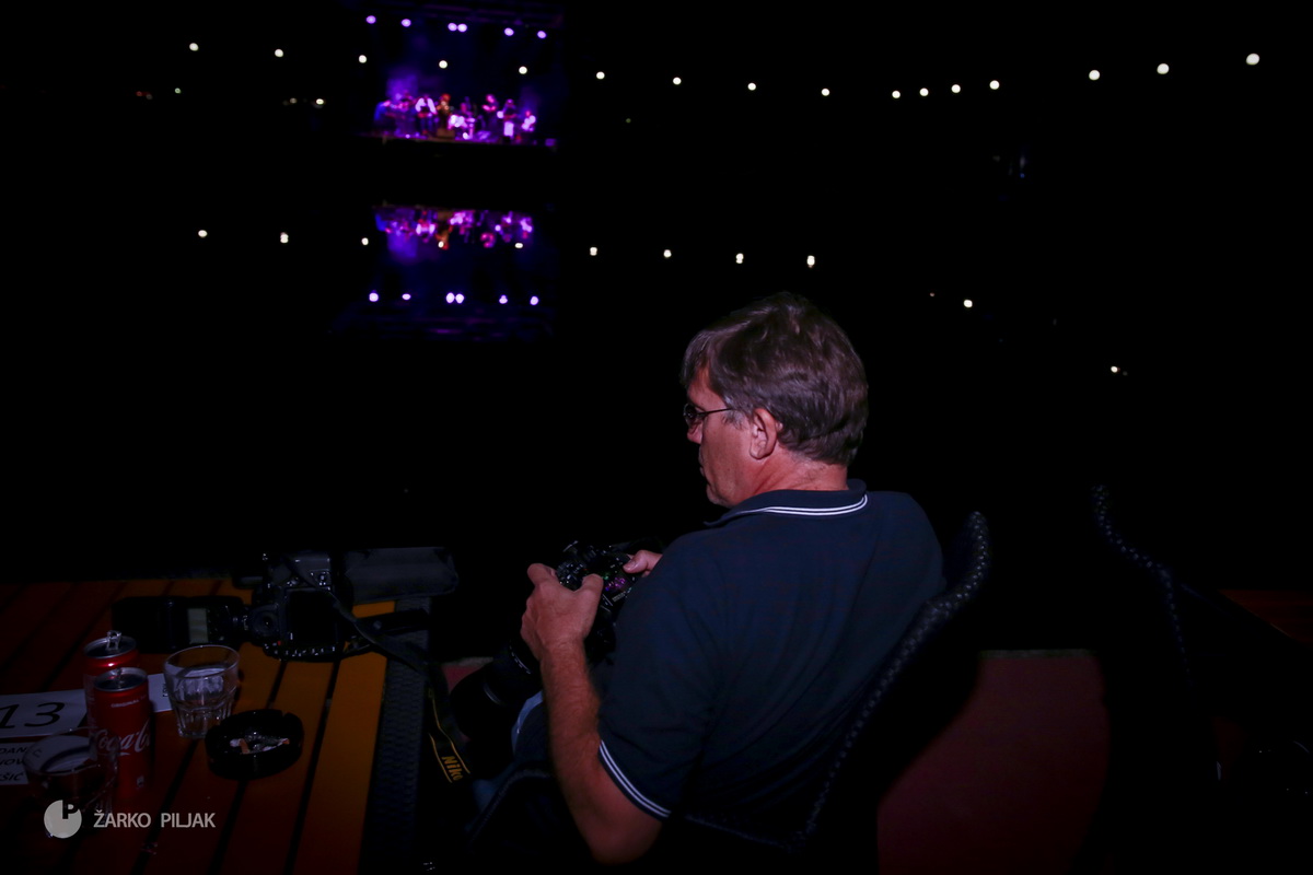 Zorica Kondža i klapa Cambi @ bazen Ilirije u Biogradu