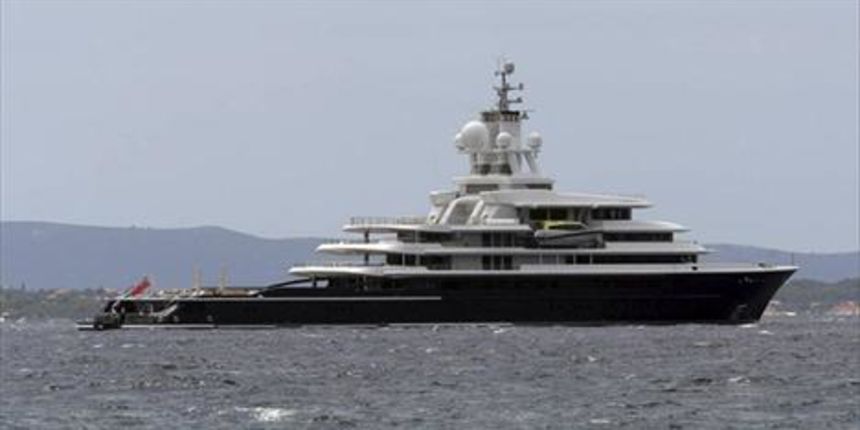 Jahta Romana Abramoviča uplovila u zadarski kanal, foto: foto: Vladimir Ivanov/CROPIX