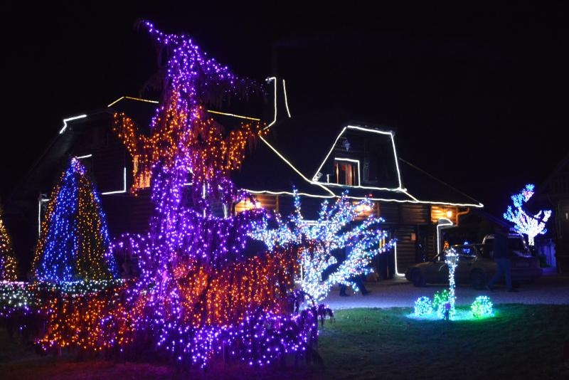 Dva milijuna lampica za božićnu čaroliju na imanju Salaj
