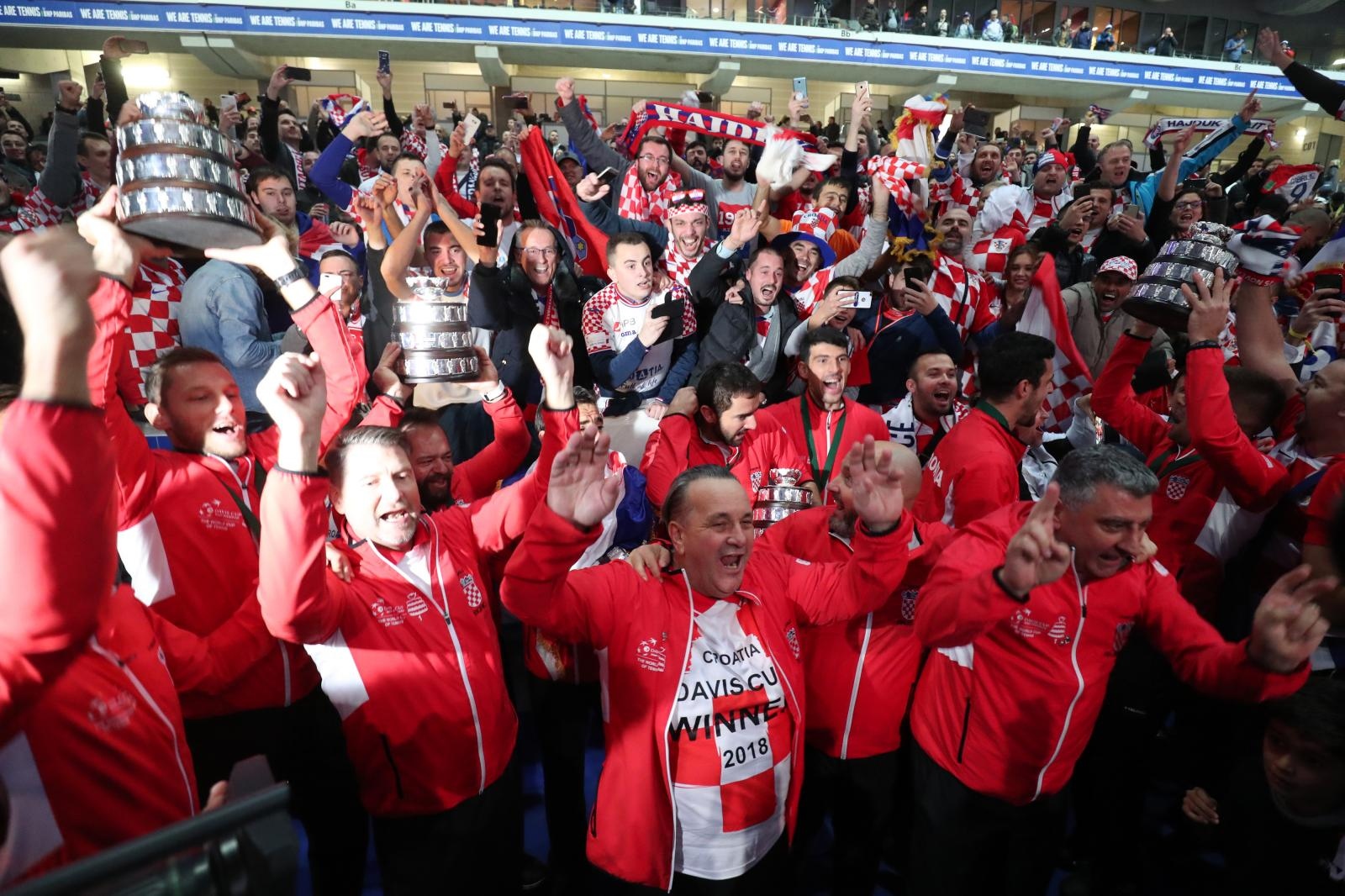 Veliko slavlje hrvatskih tenisača nakon osvajanja Davis Cupa
