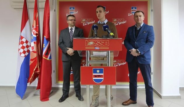 sijek – Konferencija za medije HDSSB-a na temu Domoljublje Kukuriku koalicije. Kresimir Bubalo, Stjepan Ribic, Karlo Satvar. Photo: Marko Mrkonjic/PIXSELL