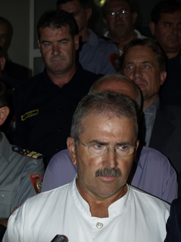 Sanader u posjeti ozljedjenim vatrogascima