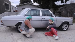 Mladi europski kipari stigli u Imotski, punom parom rade spomenik kultnom Mercedesu Mladi europski kipari stigli u Imotski, punom parom rade spomenik kultnom Mercedesu