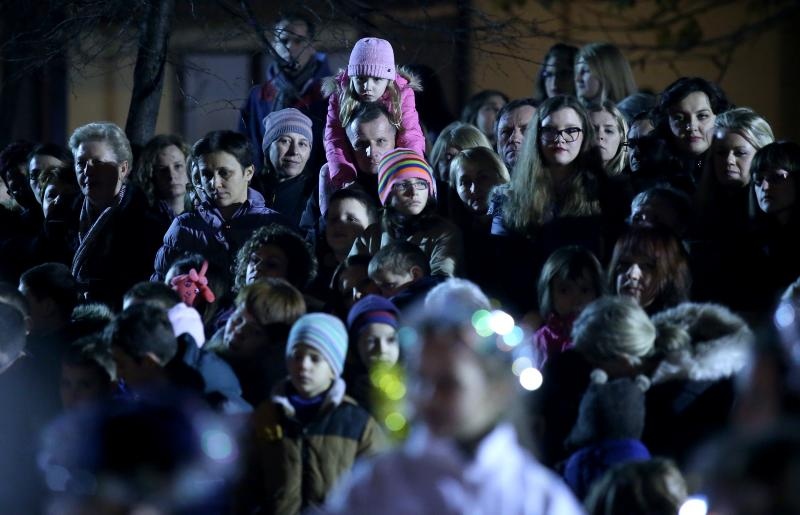 Zagreb – Zupa bl. Ivana Merza u sklopu zivih jaslica na krizanju Zagrebacke avenije i Zagrebacke ulice organizirala je “Rodjenje Bozica u Spanskom”, scenski prikaz Isusova rodjenja. Photo: Igor Kralj/PIXSELL