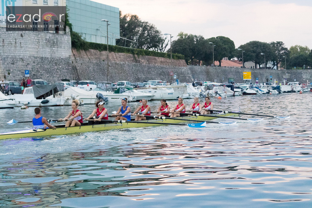 6. “Jadranov veslački dvoboj” osmeraca u uvali Jazine 6. “Jadranov veslački dvoboj” osmeraca u uvali Jazine