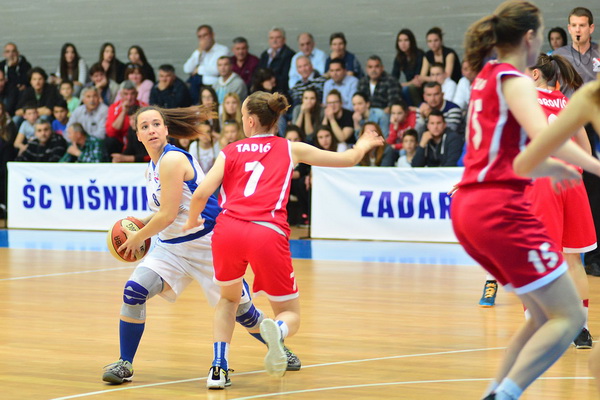 SC Višnjik, dvorana 3. Finale doigravanja za prvaka Hrvatske: ŽKK Zadar – ŽKK Medveščak 54-76 SC Višnjik, dvorana 3. Finale doigravanja za prvaka Hrvatske: ŽKK Zadar – ŽKK Medveščak 54-76