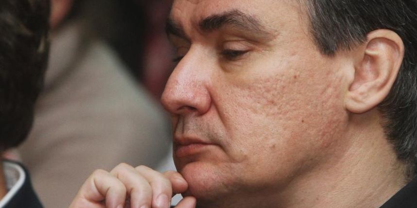 24.11.2013., Koprivnica – Clanovi SDP-a su danas birali novo vodstvo zupanijskog ogranka stranke, a na konvenciji je bio i predsjednik stranke i premijer RH Zoran Milanovic. Photo: Marijan Susenj/PIXSELL 24.11.2013., Koprivnica – Clanovi SDP-a su danas birali novo vodstvo zupanijskog ogranka stranke, a na konvenciji je bio i predsjednik stranke i premijer RH Zoran Milanovic. Photo: Marijan Susenj/PIXSELL