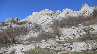 Ako ste u mogućnosti za mali izlet, posjetite Stap – veliko krško polje na Južnom Velebitu, na 960 m visine, foto: Vedran Penga