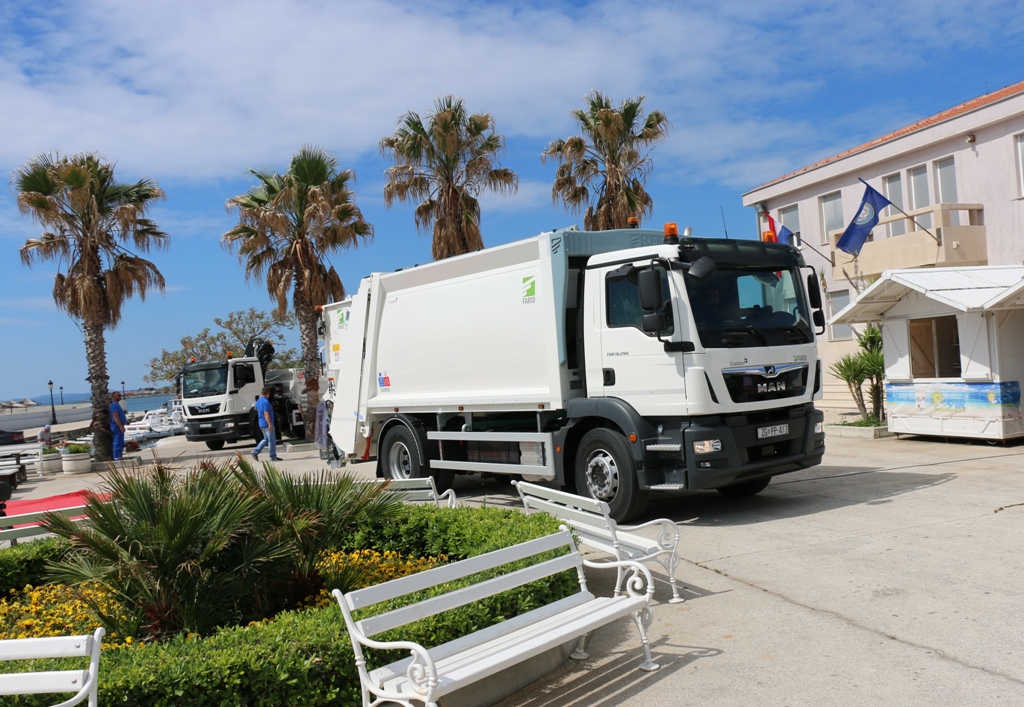 Prezentacija novog voznog parka poduzeća Čisti otok i Vodovod Vir Prezentacija novog voznog parka poduzeća Čisti otok i Vodovod Vir