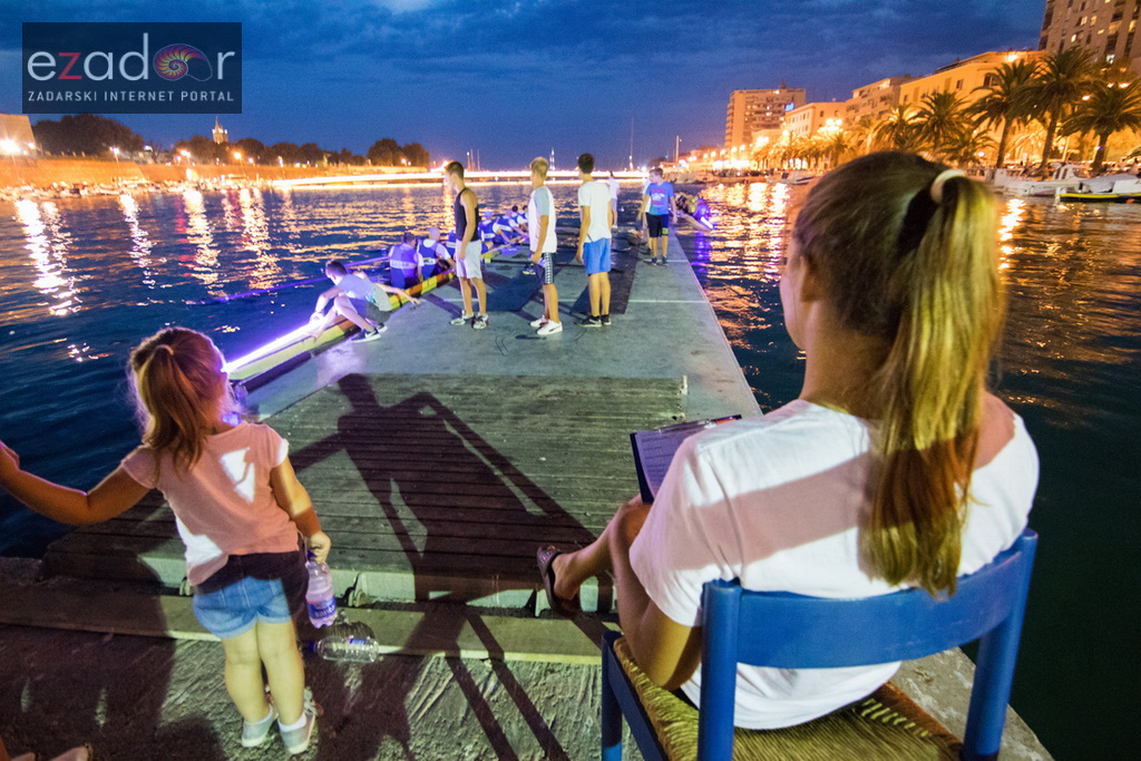 6. “Jadranov veslački dvoboj” osmeraca u uvali Jazine 6. “Jadranov veslački dvoboj” osmeraca u uvali Jazine