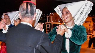 Etno večer s KUD Družina u Pagu Etno večer s KUD Družina u Pagu