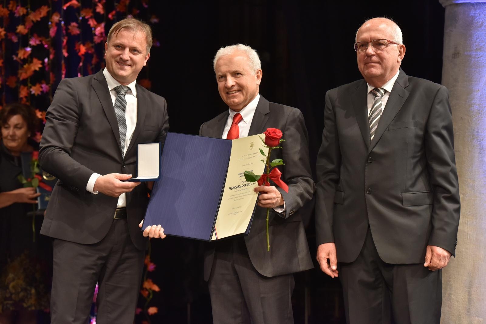 Na svečanoj sjednici Grada Zadra uručene nagrade najzaslužnijim građanima