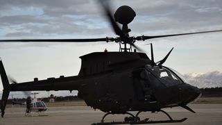 Letačka obuka nove skupine pilota na Kiowama