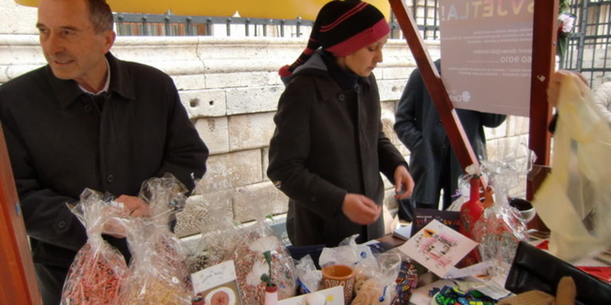 Bozicna akcija za 1000 radosti: Neka bude vise svjetla
