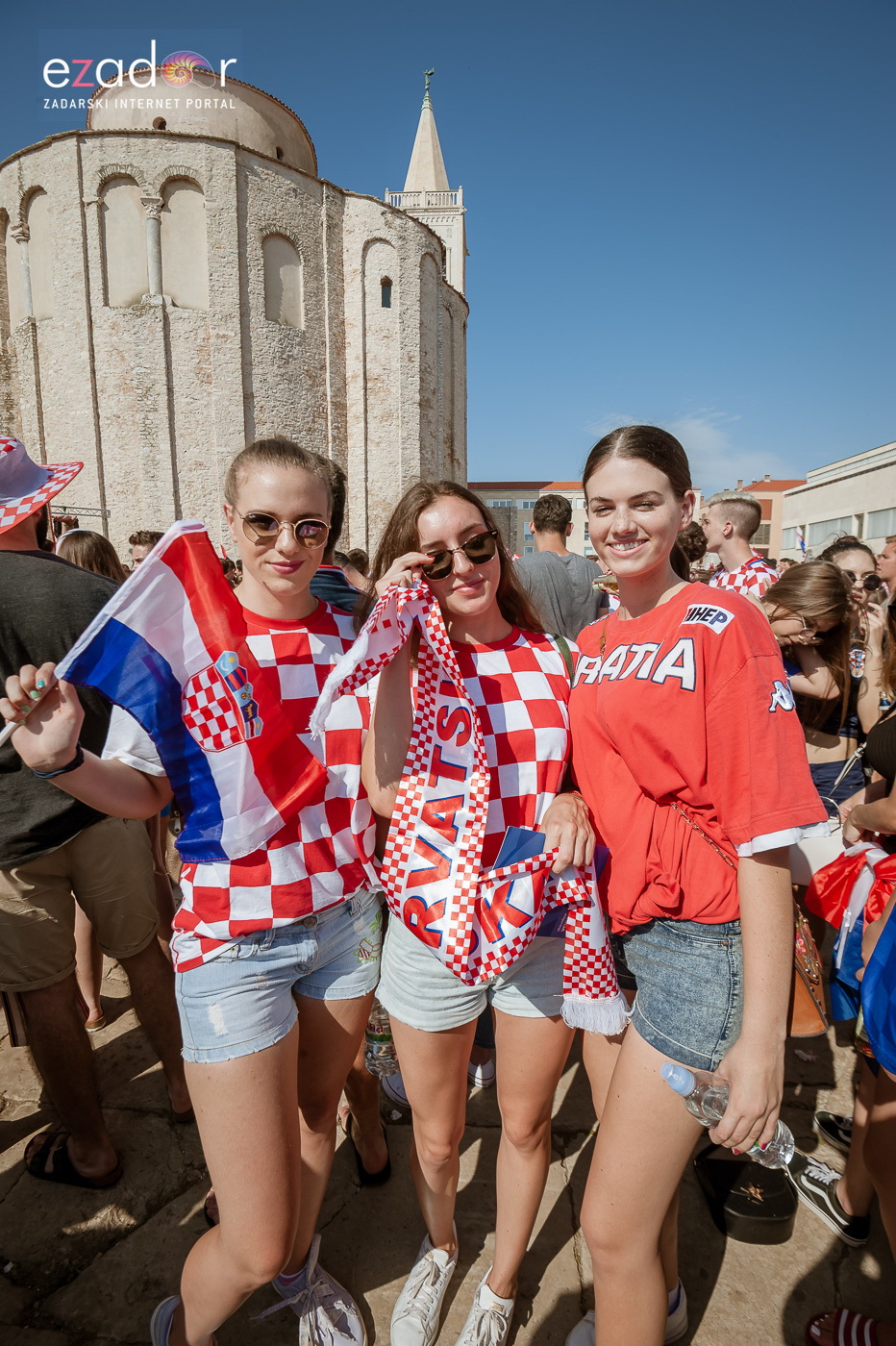 Navijačko ludilo u Zadru za vrijeme i nakon finala Svjetskog prvenstva Navijačko ludilo u Zadru za vrijeme i nakon finala Svjetskog prvenstva