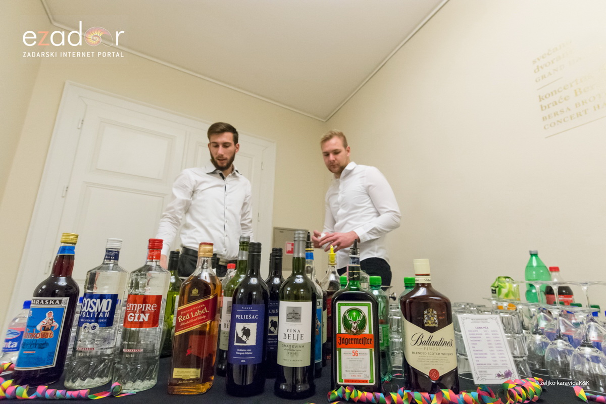 Karneval u Kneževoj palači: Salsa Sandunga i biranje najbolje maske Karneval u Kneževoj palači: Salsa Sandunga i biranje najbolje maske