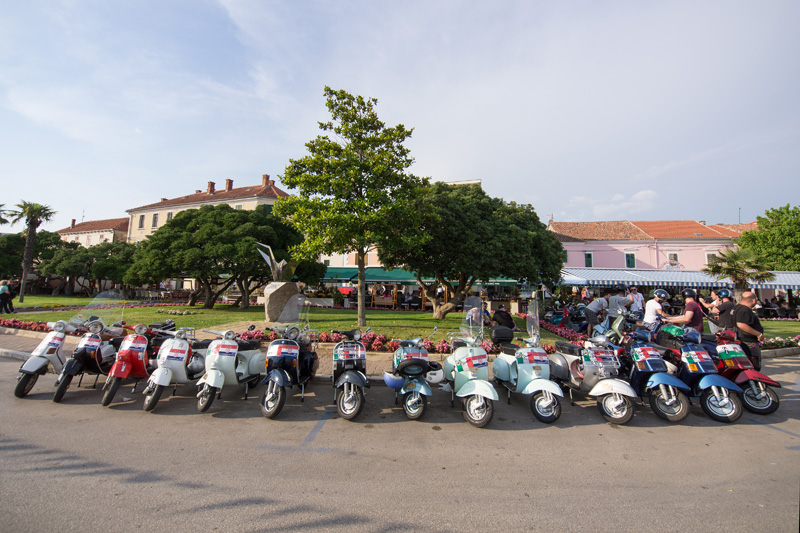 OLYMPUS DIGITAL CAMERA OLYMPUS DIGITAL CAMERA